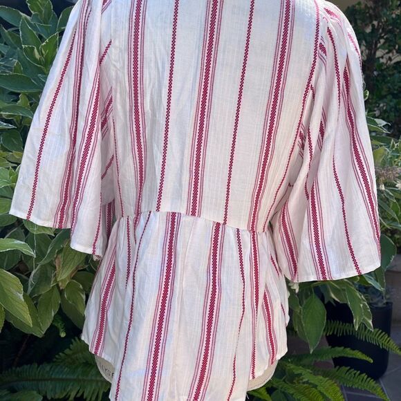 BLUE RAIN  RED AND WHITE SHORT SLEEVED SHIRT  Size M - Picture 3 of 5